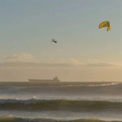 North Orbit Kite 2023 -Kitesurfing Shop 2023 North Orbit Kite Yellow flying live