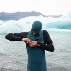 ION Mens Wetsuit Seek Amp 6/5 Hooded FZ (Front Zip) 2022 -Kitesurfing Shop 65 Hooded Amp FZ Petrol lifestyle