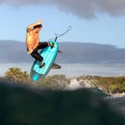 AK Tracer Front Wing -Kitesurfing Shop AK Phazor V1 mid air action shot