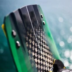 Shinn Absinthe Prismatic Kiteboard 2023/24 -Kitesurfing Shop Absinthe end