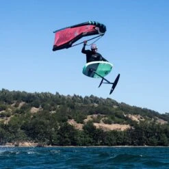 Duotone Slick SLS Foil Wing 2022 -Kitesurfing Shop DUOTONE X SLS Spies Jump