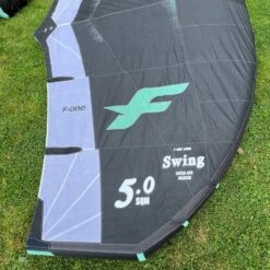 Ex Demo 2024 5.0m Onyx/Mint F-One Swing V4 -Kitesurfing Shop Fone Swing V4 OnyxMint 5.0m Close up of wing tip 2