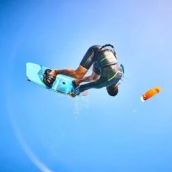 Ozone Hyperlink V2 Kite -Kitesurfing Shop Hyperlink action shot