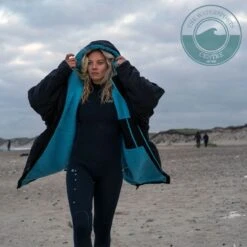 ION Storm Coat (Change Robe) LS (Long Sleeve) (Unisex) -Kitesurfing Shop ION Storm Jacket lifestyle 2