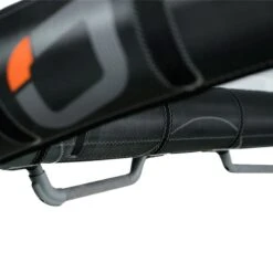Ozone Flux Wing -Kitesurfing Shop Ozone Flux V1 Close up hard handles