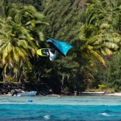 Kitesurfing Shop -Kitesurfing Shop Sky Style airborn tricks