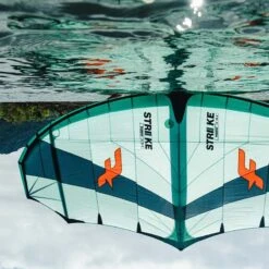 F-one STRIKE V3 CWC -Kitesurfing Shop Strike V3 CWC lifestyleart shot
