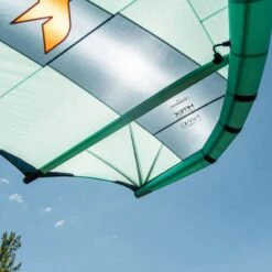 F-one STRIKE V3 CWC -Kitesurfing Shop Strike V3 CWC strut and wing tip close up