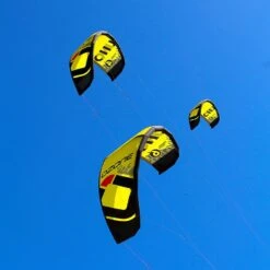 Ozone Uno V2 Kite -Kitesurfing Shop Uno Action Shots 3