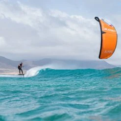 Ozone Alpha V2 Kite -Kitesurfing Shop wave riding Alpha V2